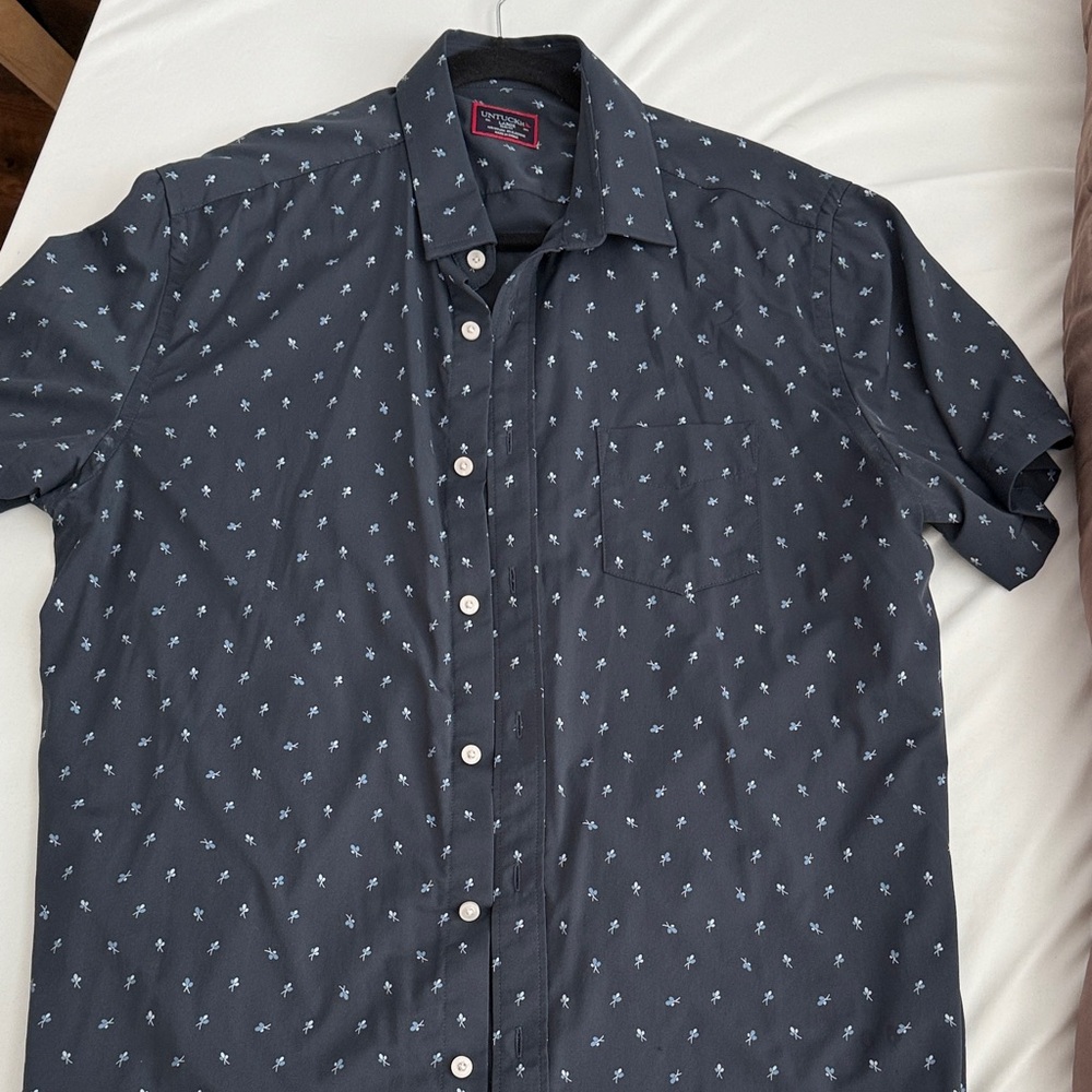 UNTUCKit Navy Blue Shirt with White Pattern- used, good condition